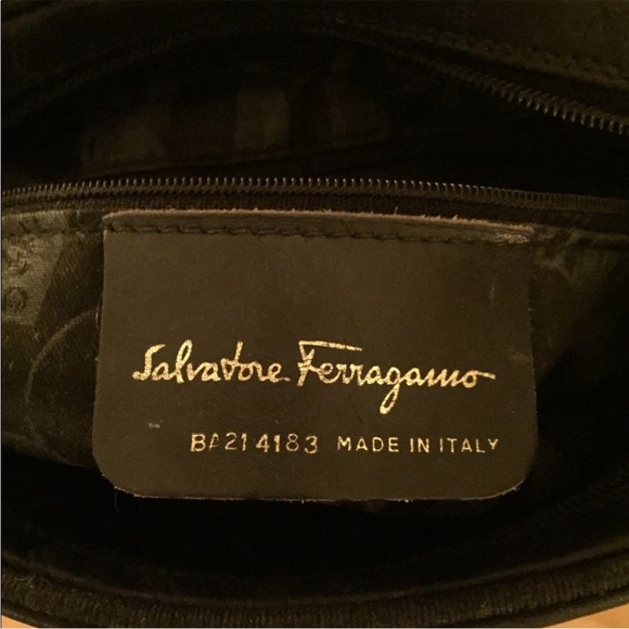 Authentic Ferragamo purse *read description first* vintage condition - Picture 7 of 16
